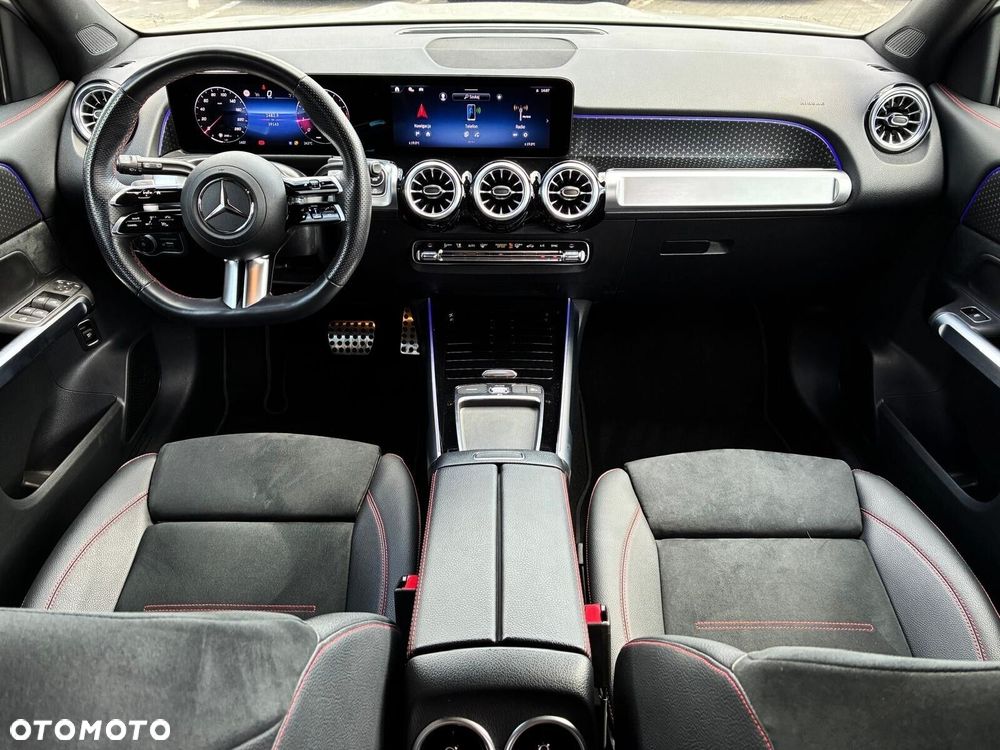 Mercedes-Benz GLB - 9