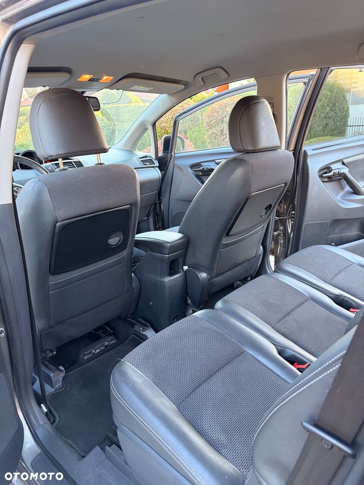 Toyota Verso 1.8 Premium 7os - 5