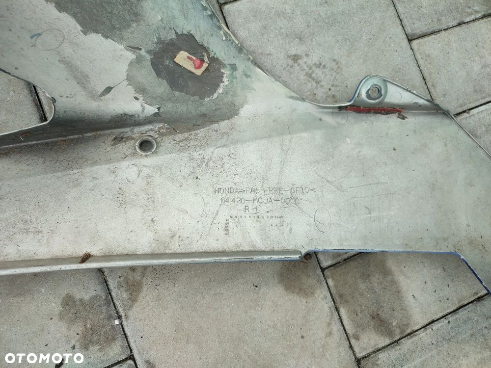 Owiewka, osłona prawa, bok, boczek prawy, pług Honda CBR 900RR - 12