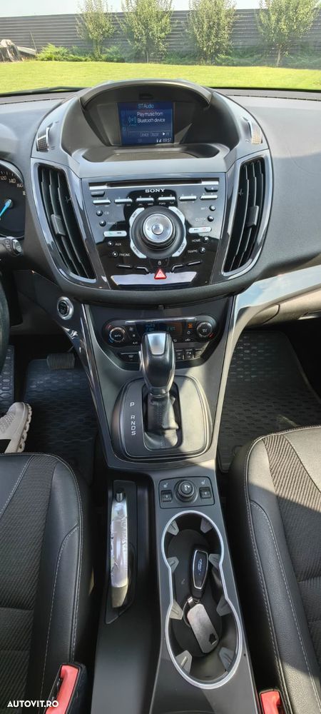 Ford Kuga 2.0 TDCi Powershift 4WD Titanium - 16