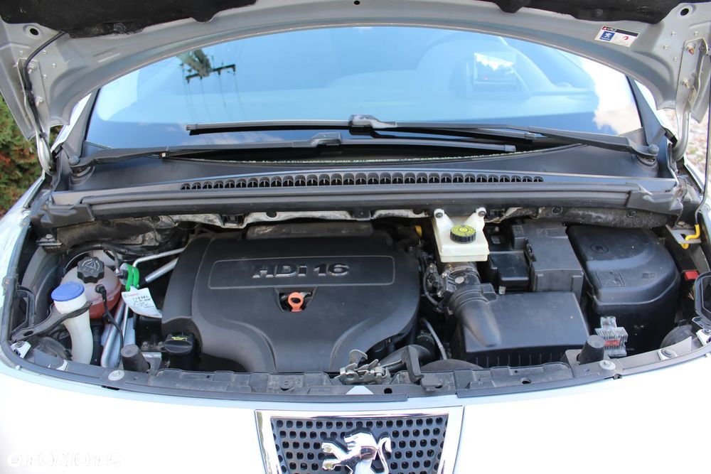 Peugeot 3008 HDi FAP 150 Premium - 32