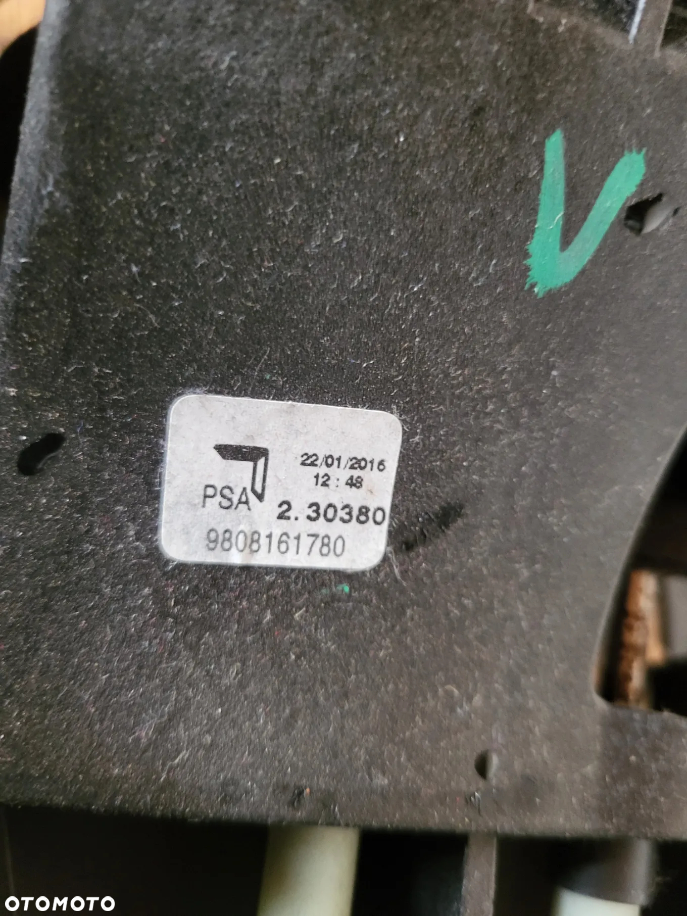 Wybierak lewarek linki zmiany biegów Peugeot 208 1.2 THP - 6