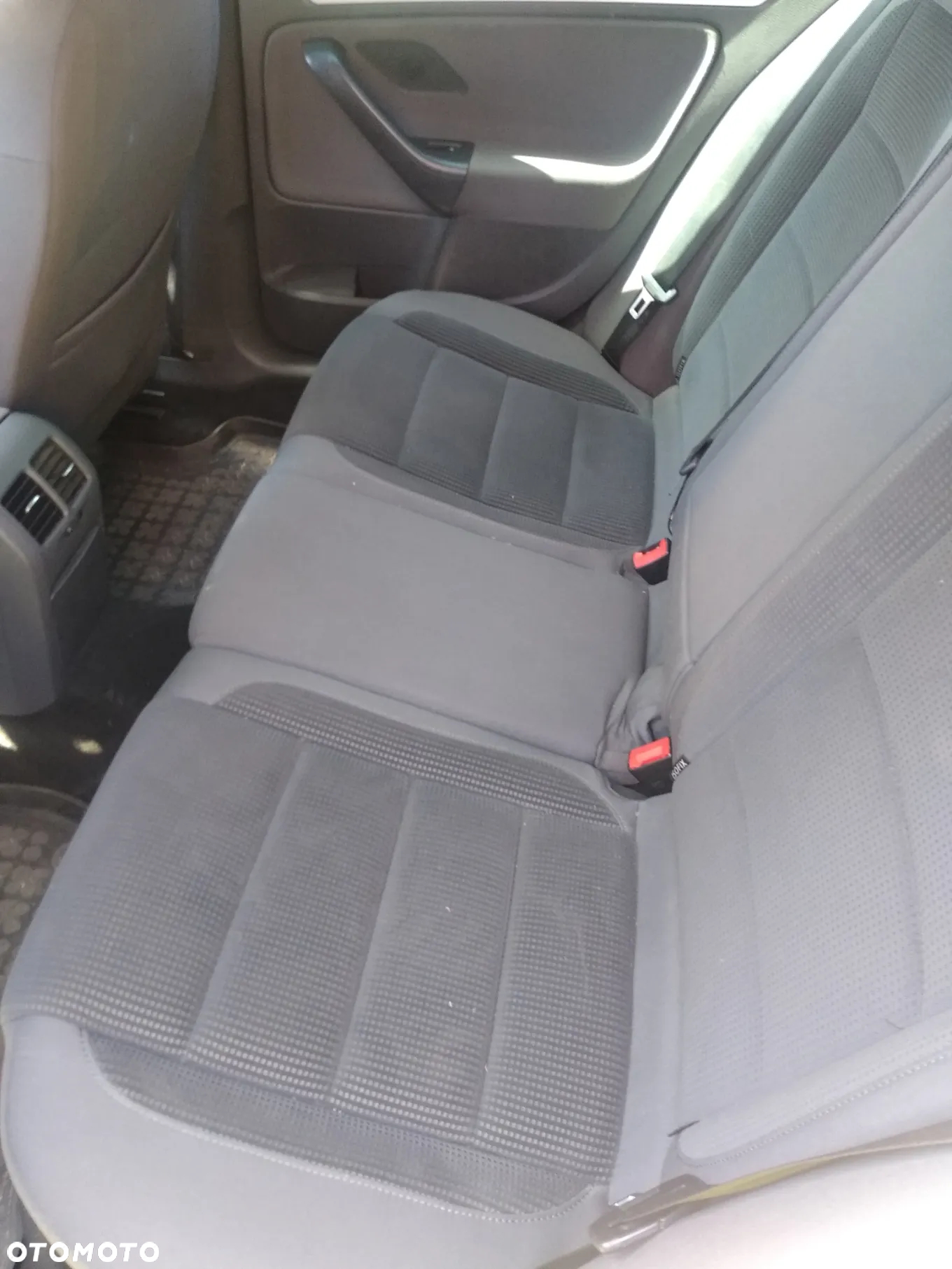 Volkswagen Golf V 1.9 TDI Trendline - 9