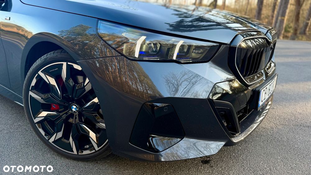 BMW Seria 5 540d xDrive mHEV M Sport - 10