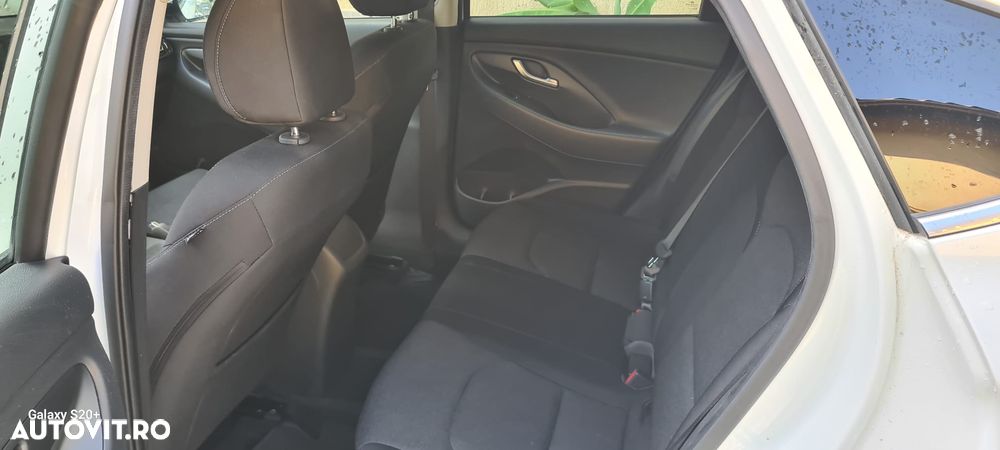 Hyundai i30 1.5 T-GDI MHEV 160CP Highway - 6