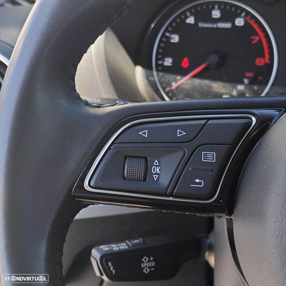 Audi Q2 1.0 TFSI Design - 21