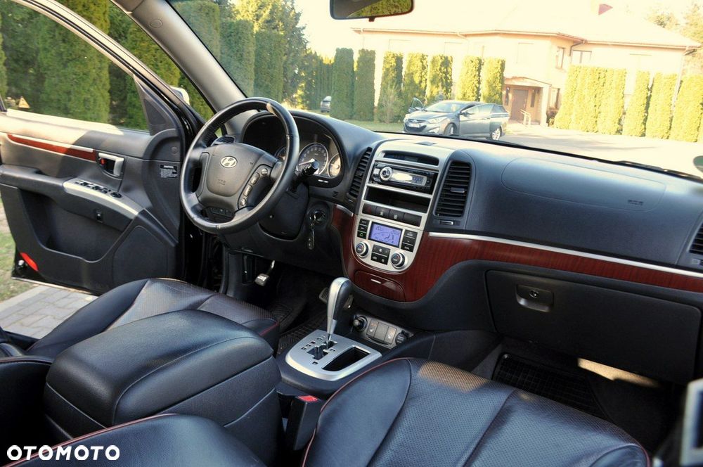 Hyundai Santa Fe - 25