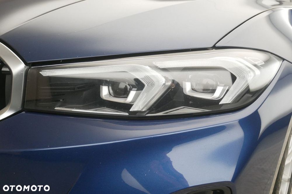 BMW Seria 3 - 13