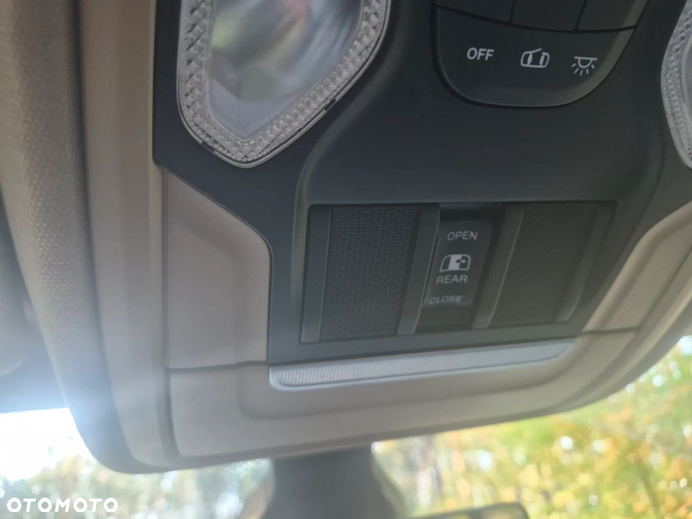 RAM 1500 - 24