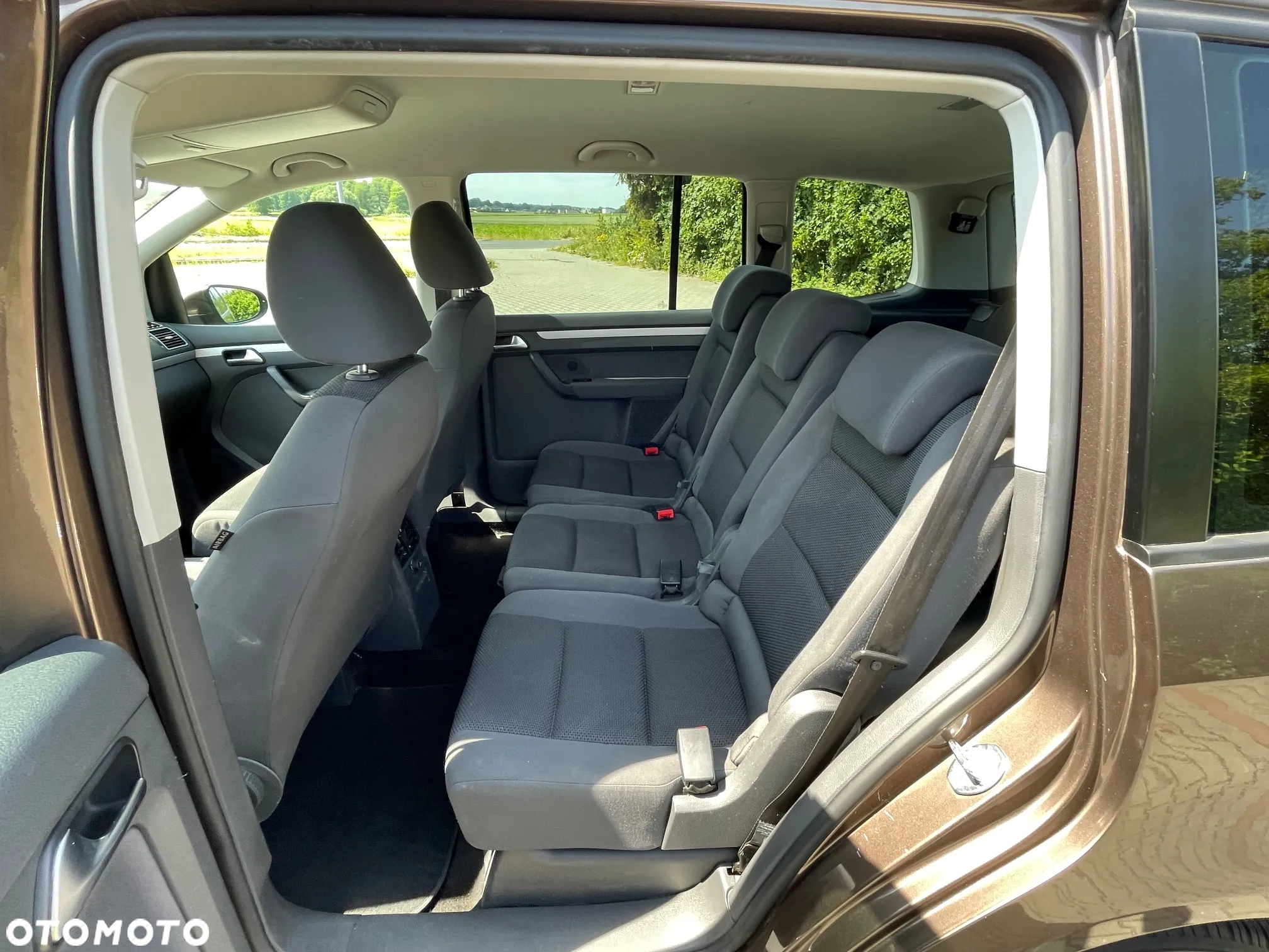 Volkswagen Touran 1.6 TDI DPF BlueMotion Technology DSG Trendline - 21