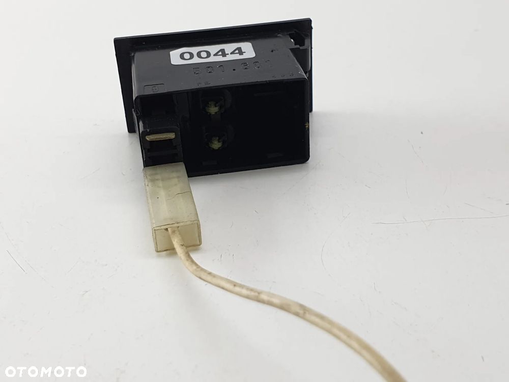 PRZELACZNIK MAN LE - 5