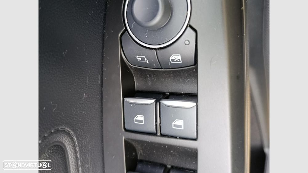 Ford Focus SW 1.0 EcoBoost MHEV ST-Line X - 30