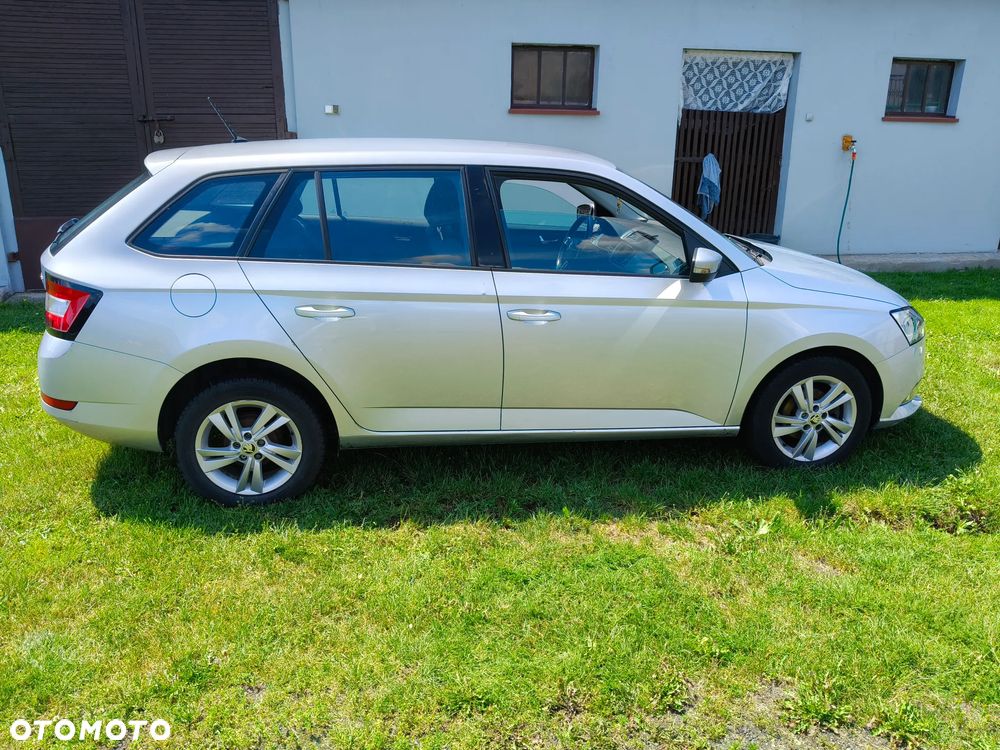 Skoda Fabia 1.0 TSI Ambition - 6