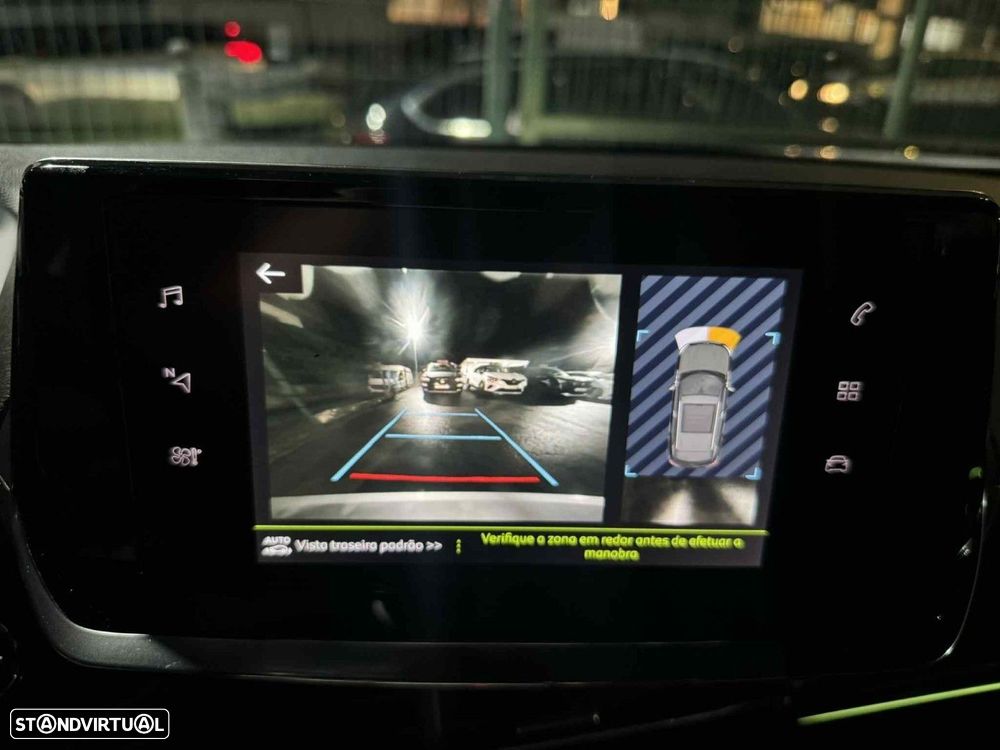 Peugeot 2008 1.2 PureTech GT EAT8 - 15