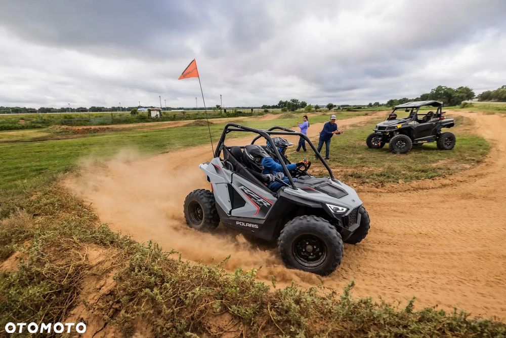 Polaris RZR - 6