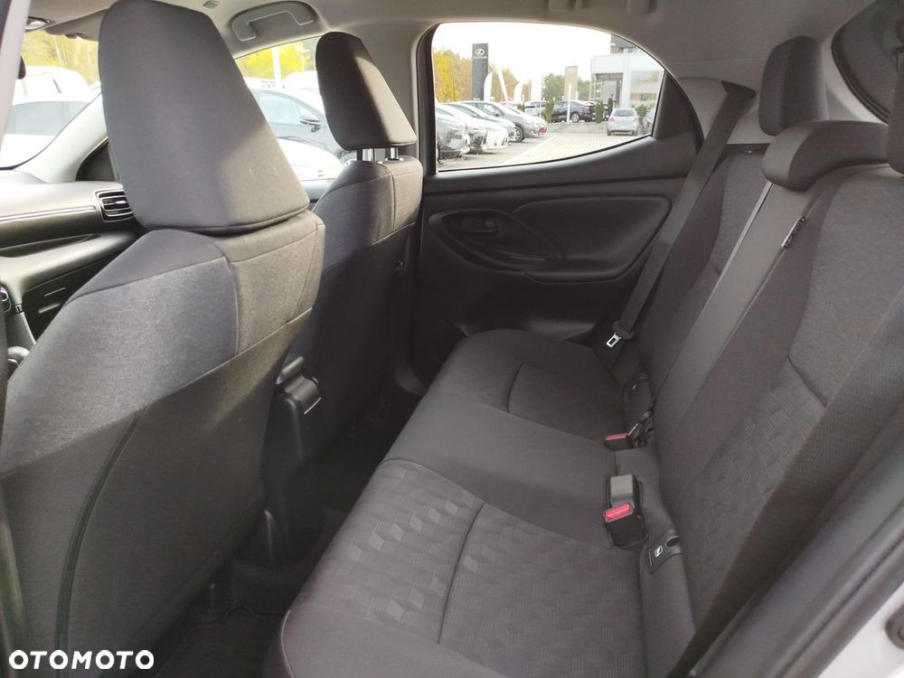 Toyota Yaris - 15