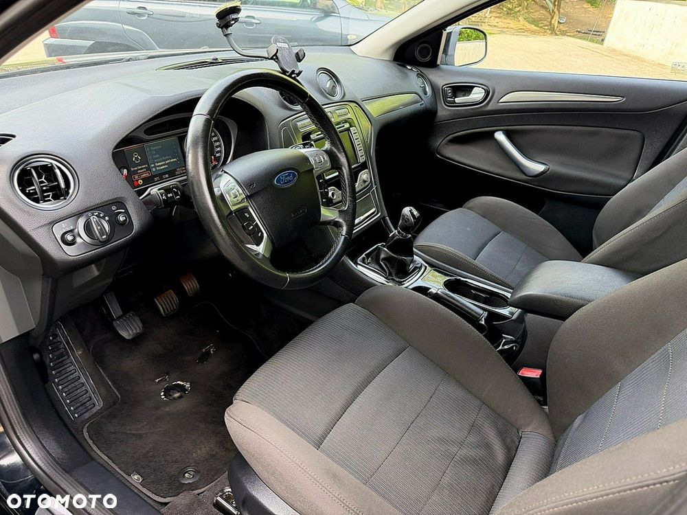 Ford Mondeo - 9