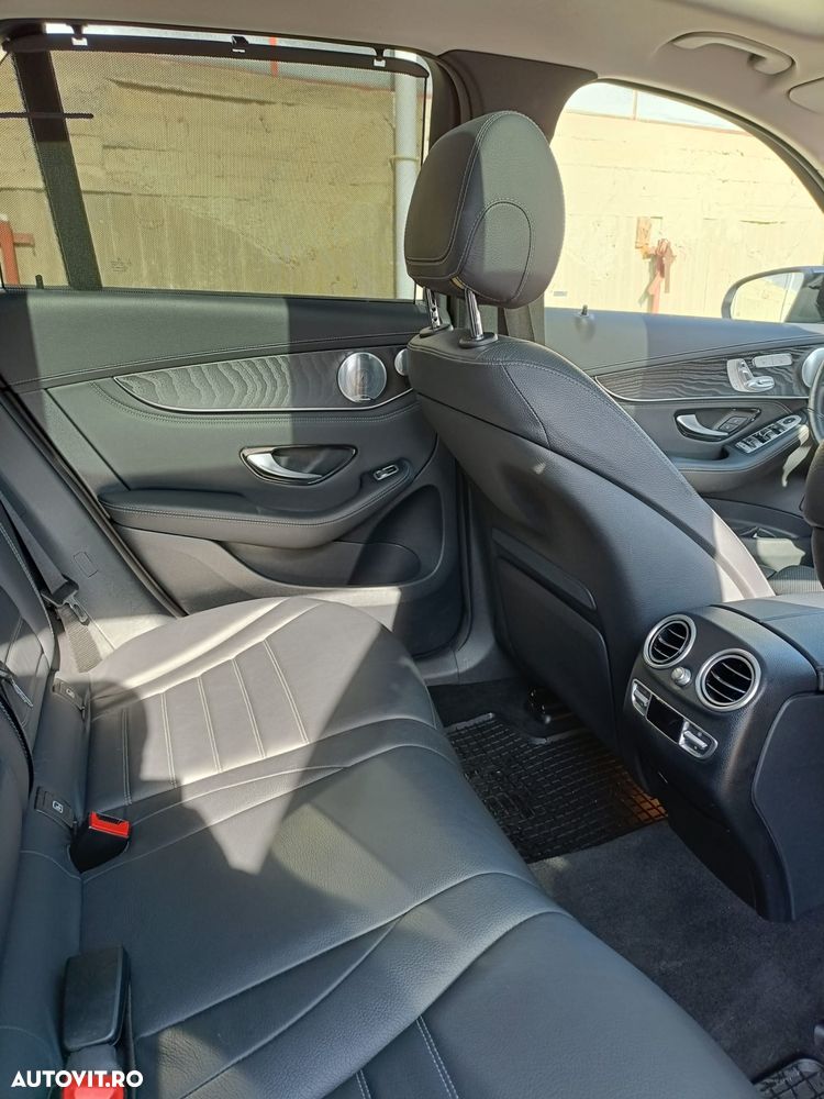 Mercedes-Benz GLC 300 e 4Matic 9G-TRONIC - 14