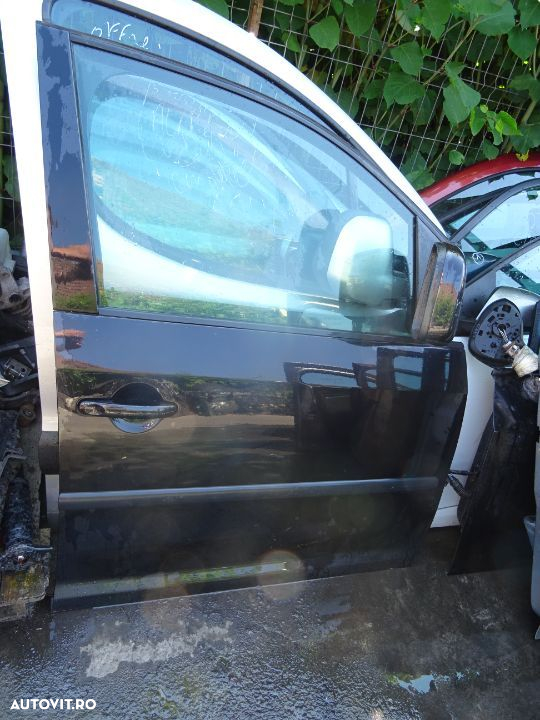 Vand Usa Fata Dreapta Volkswagen Caddy din 2008 volan pe stanga - 3