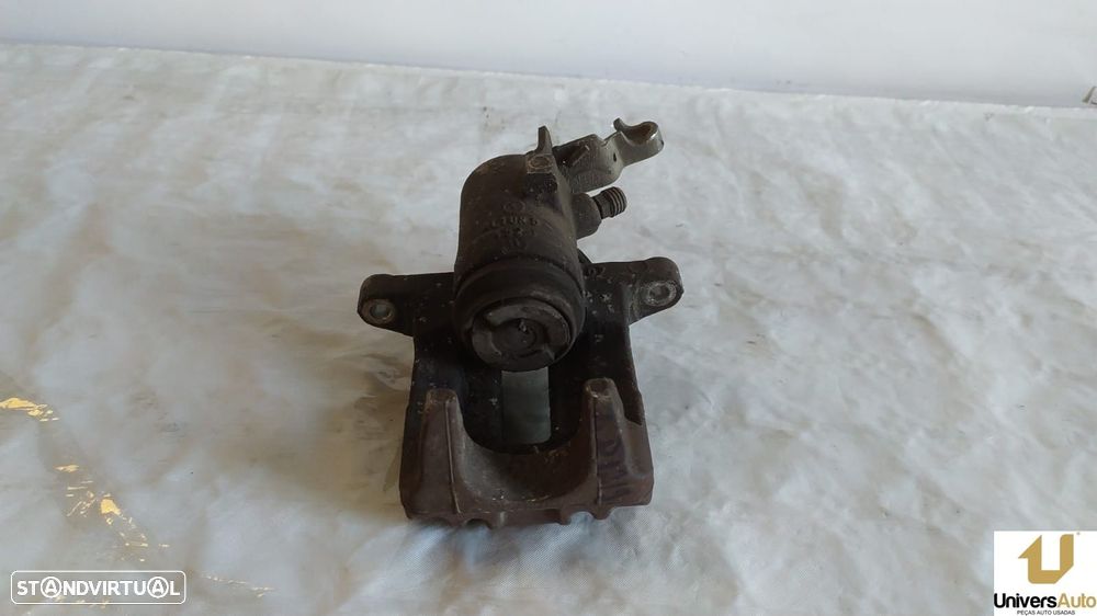 PINÇA TRAVÃO TRASEIRA DIREITA VOLKSWAGEN GOLF V 2007 -MOTOR BXE - 2