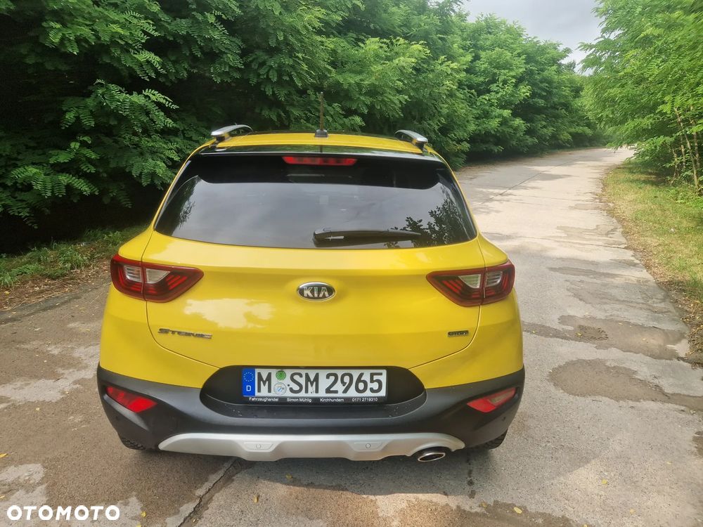 Kia Stonic 1.6 CRDi Platinum Edition - 4
