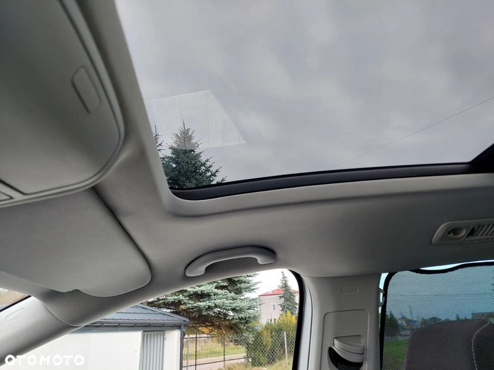 Volkswagen Sharan - 16