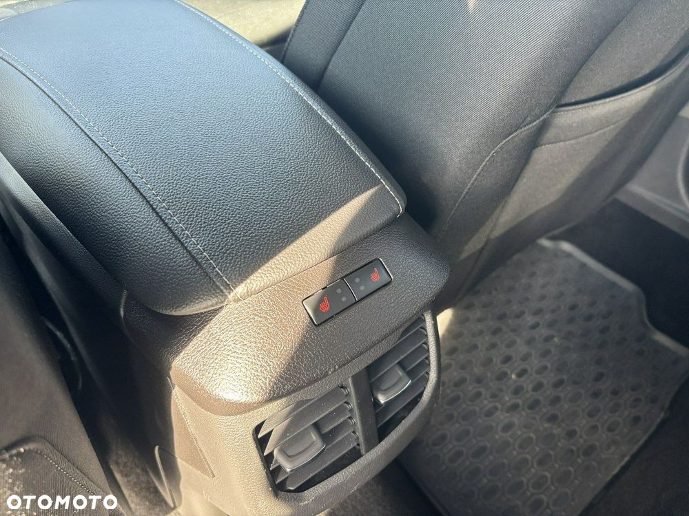 Ford Mondeo - 39