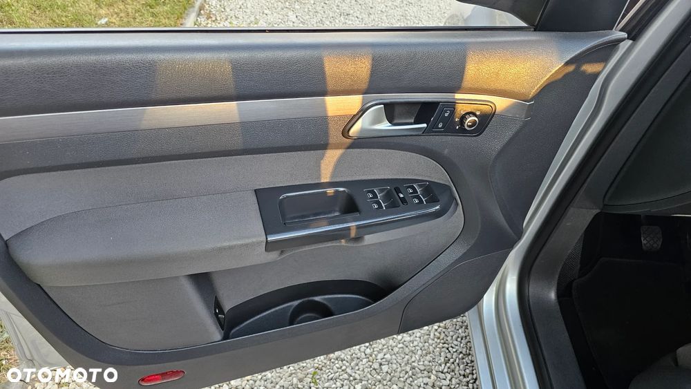 Volkswagen Touran 1.4 TSI Comfortline - 18