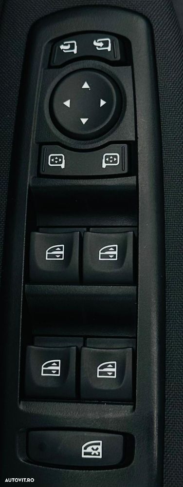 Renault Grand Scenic ENERGY dCi 110 INTENS - 12