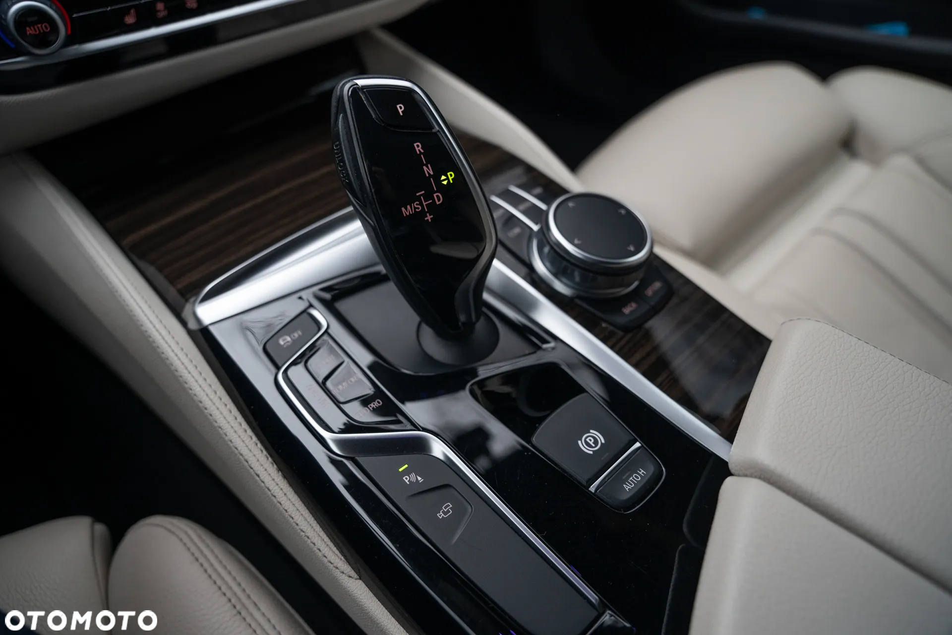 BMW Seria 5 540i xDrive M Sport sport - 13