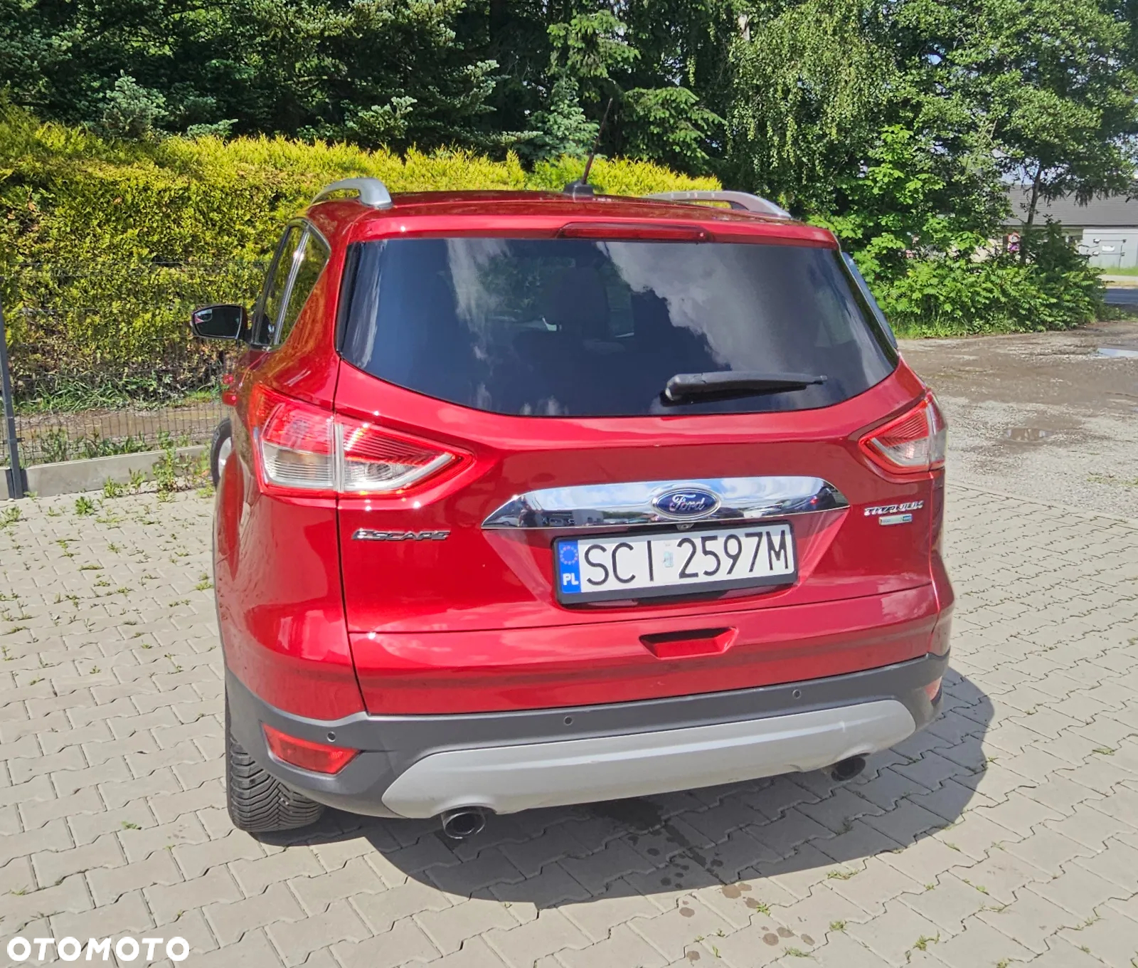 Ford Escape 2.0 EcoBoost AWD Titanium - 11