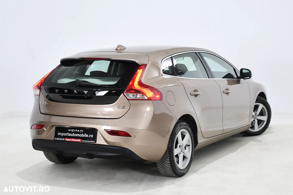 Volvo V40 D2 94g Summum - 3