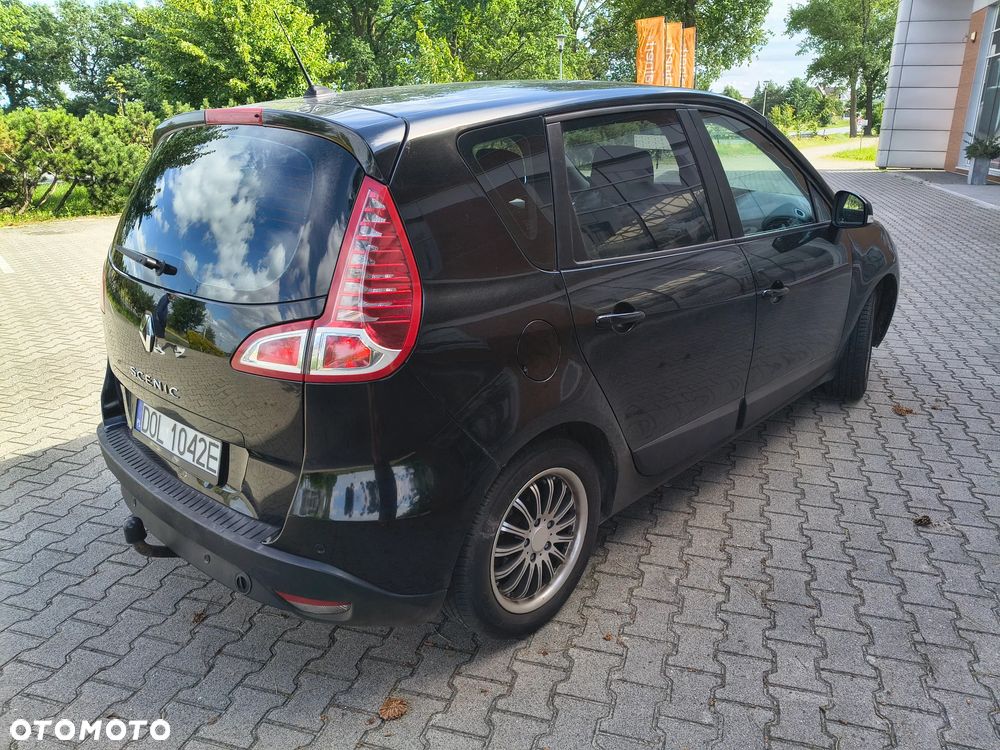 Renault Scenic 1.6 16V 110 Dynamique - 8