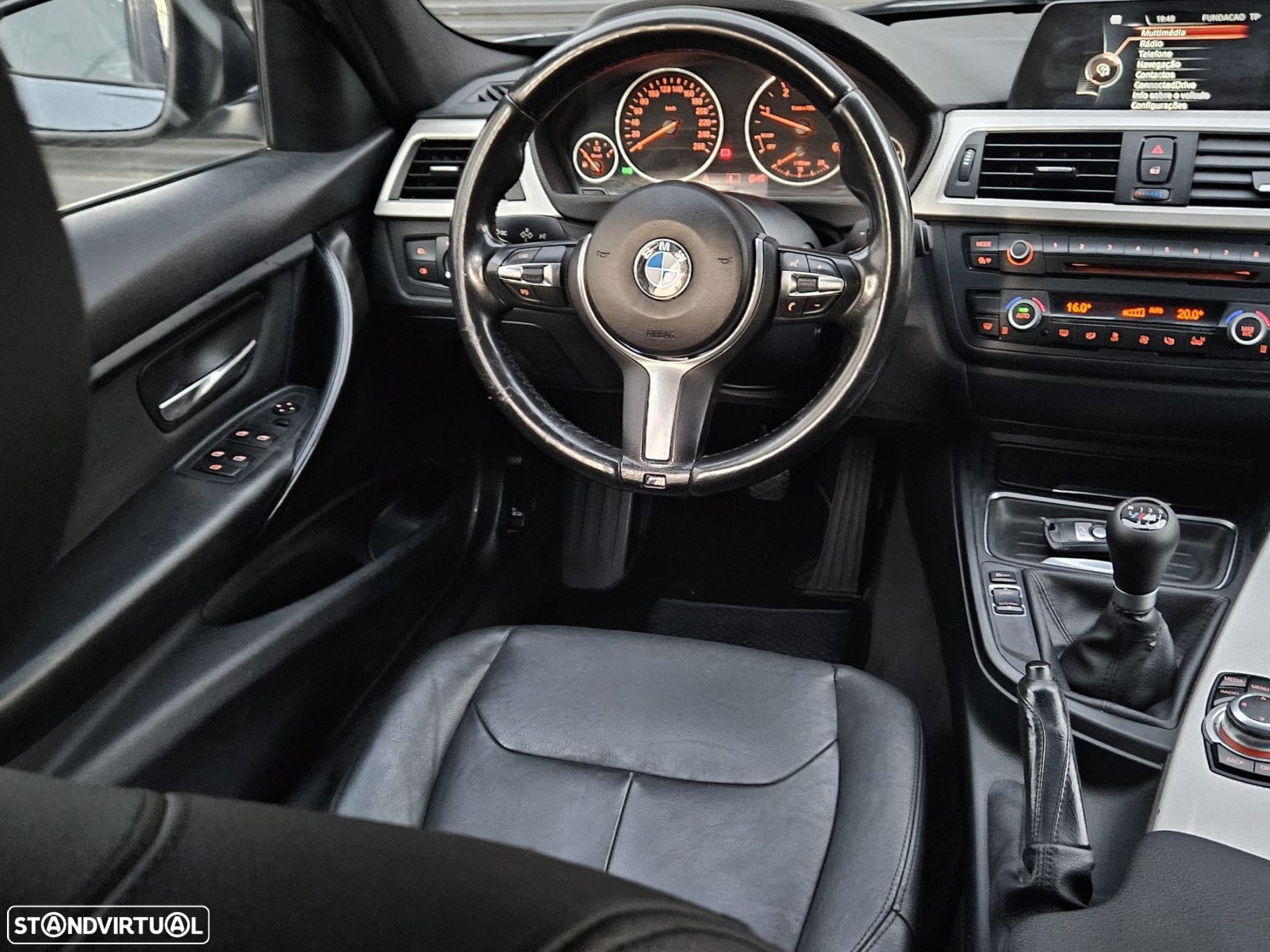 BMW 320 d Touring xDrive - 12