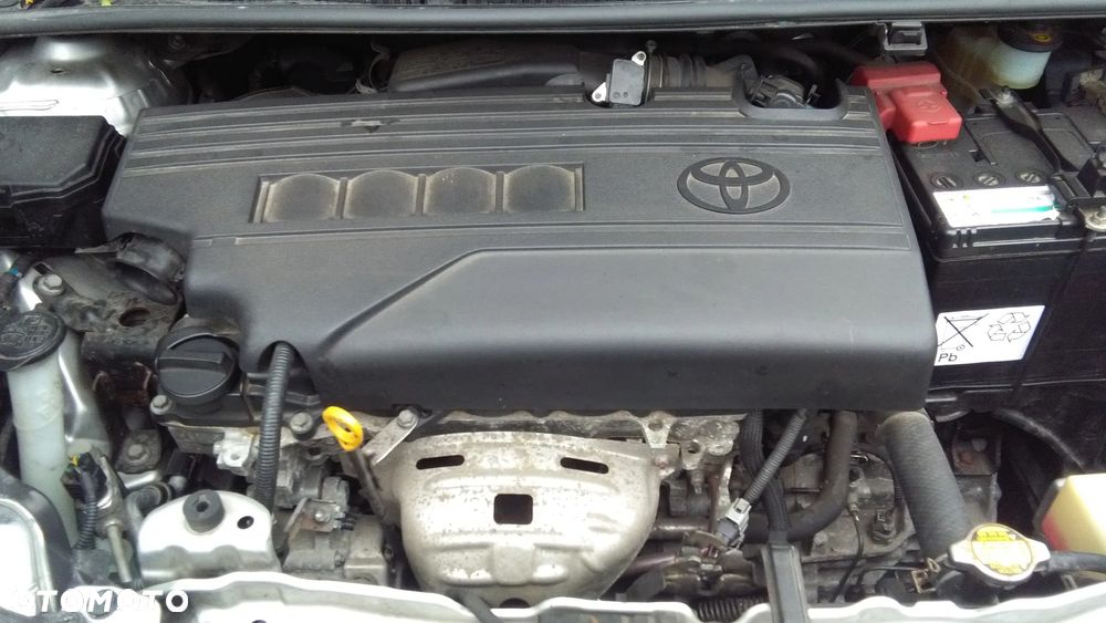 Toyota Verso S 1.33 Premium - 26