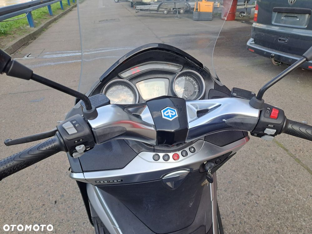 Piaggio X10 - 5