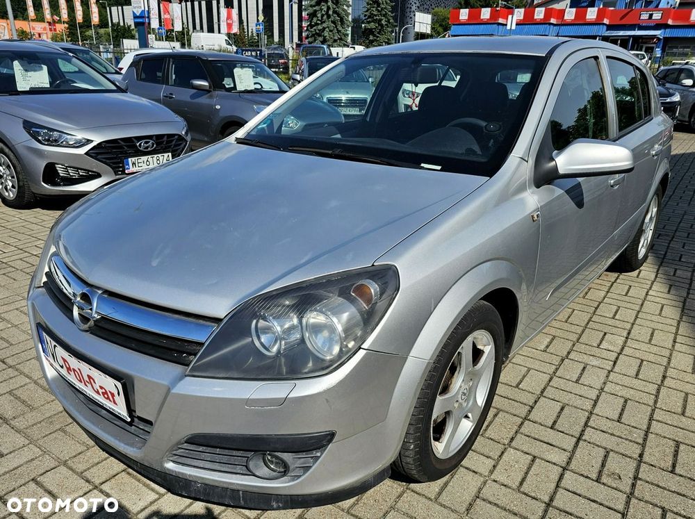 Opel Astra 1.6 Essentia Easytronic - 3