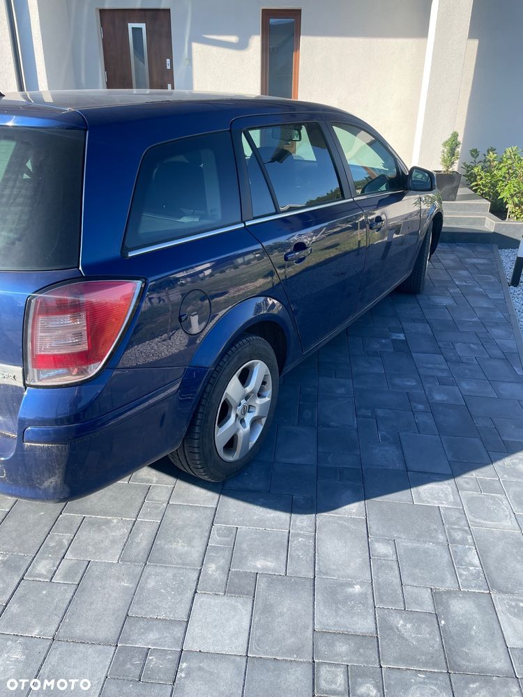 Opel Astra 1.7 CDTI - 4
