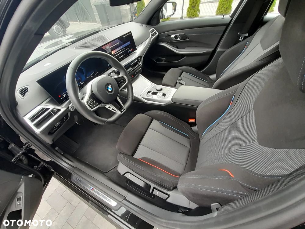 BMW Seria 3 330i Touring M Sport - 16