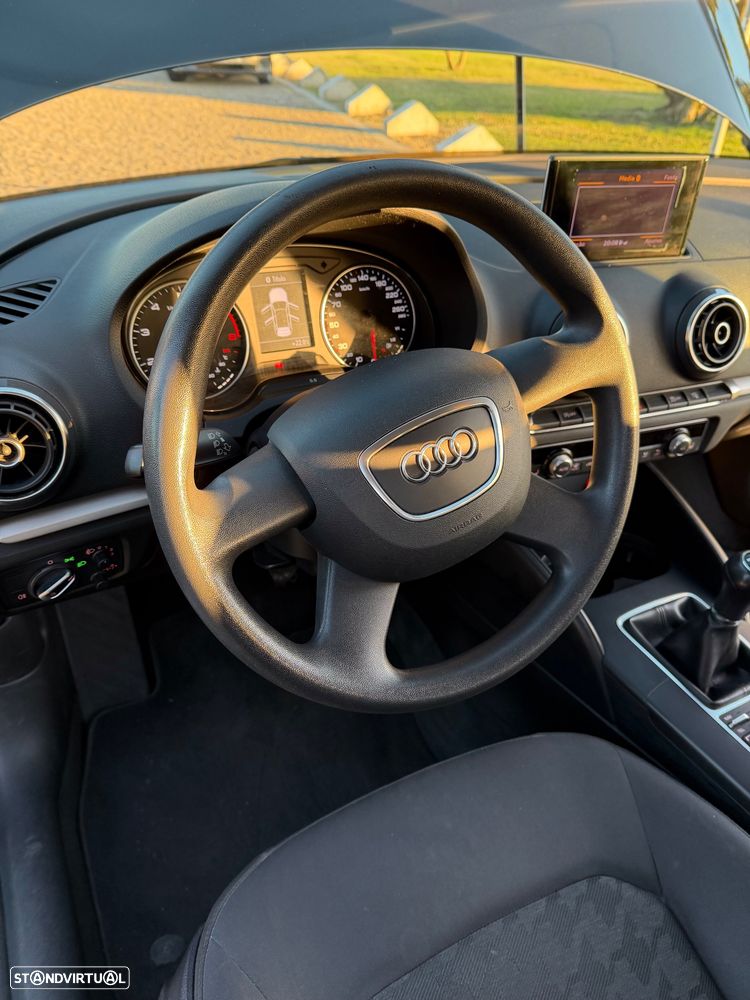 Audi A3 Sportback 1.4 TFSI Ambiente - 11