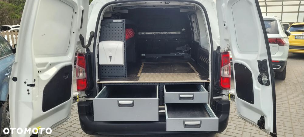 Opel COMBO - 1