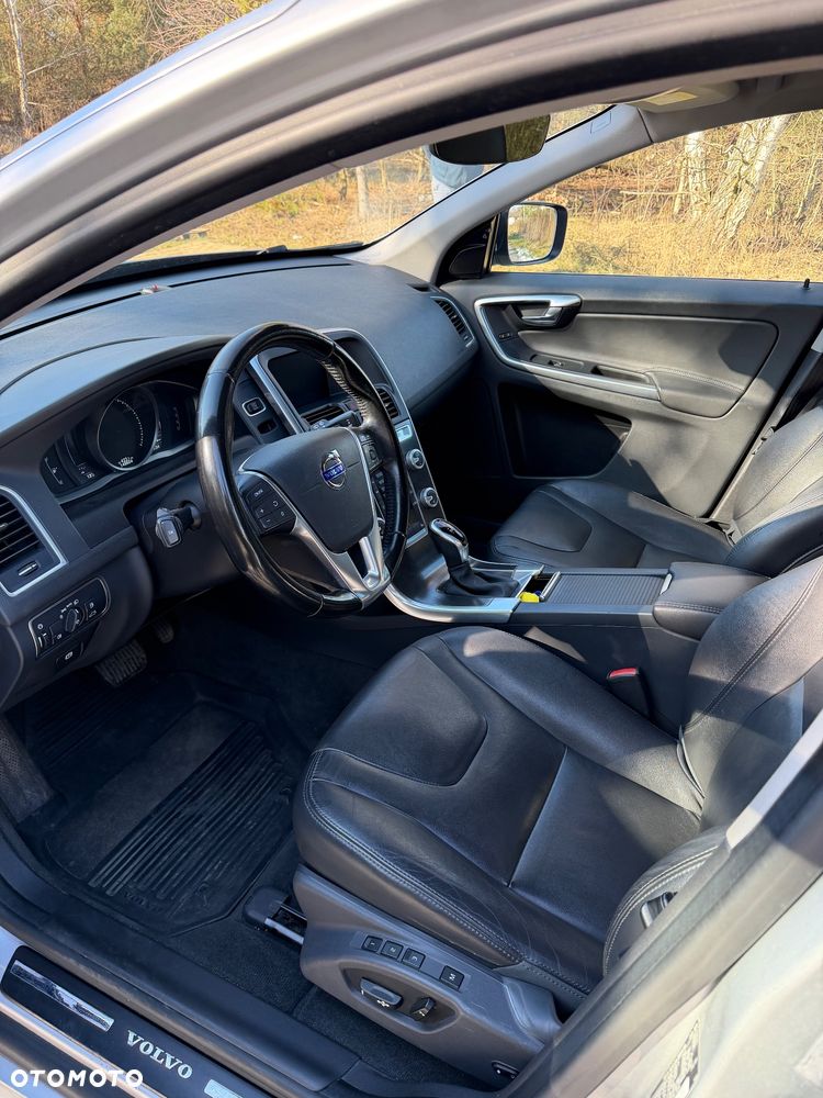 Volvo XC 60 - 8