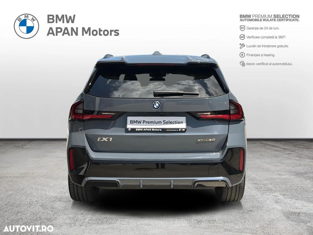 BMW iX1 xDrive30 - 5