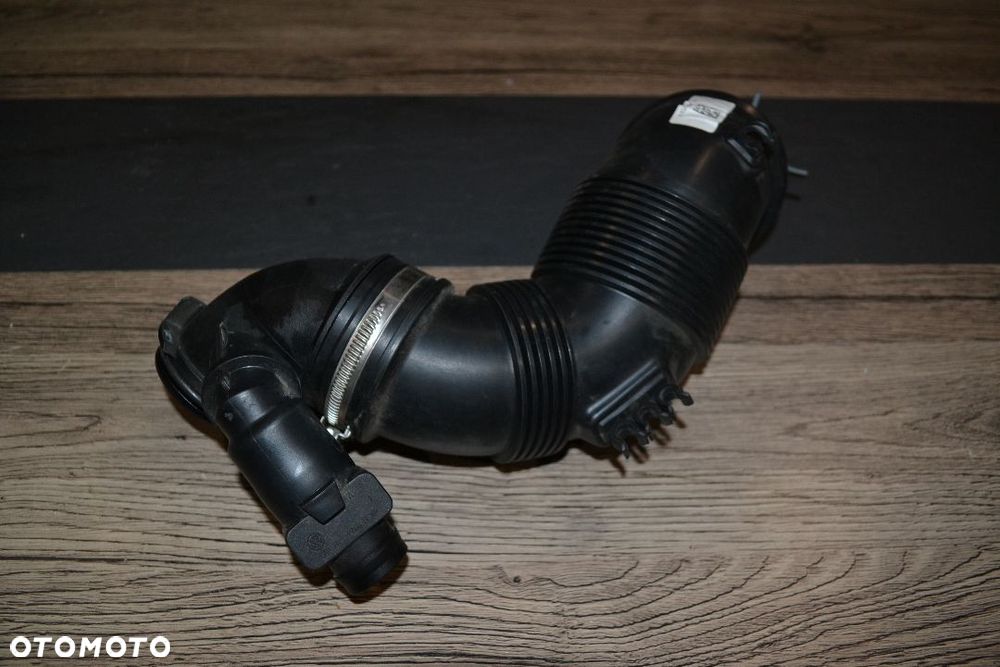 VW AUDI SEAT SKODA DOLOT RURA SSĄCA POWIETRZA 5Q0129654F - 1