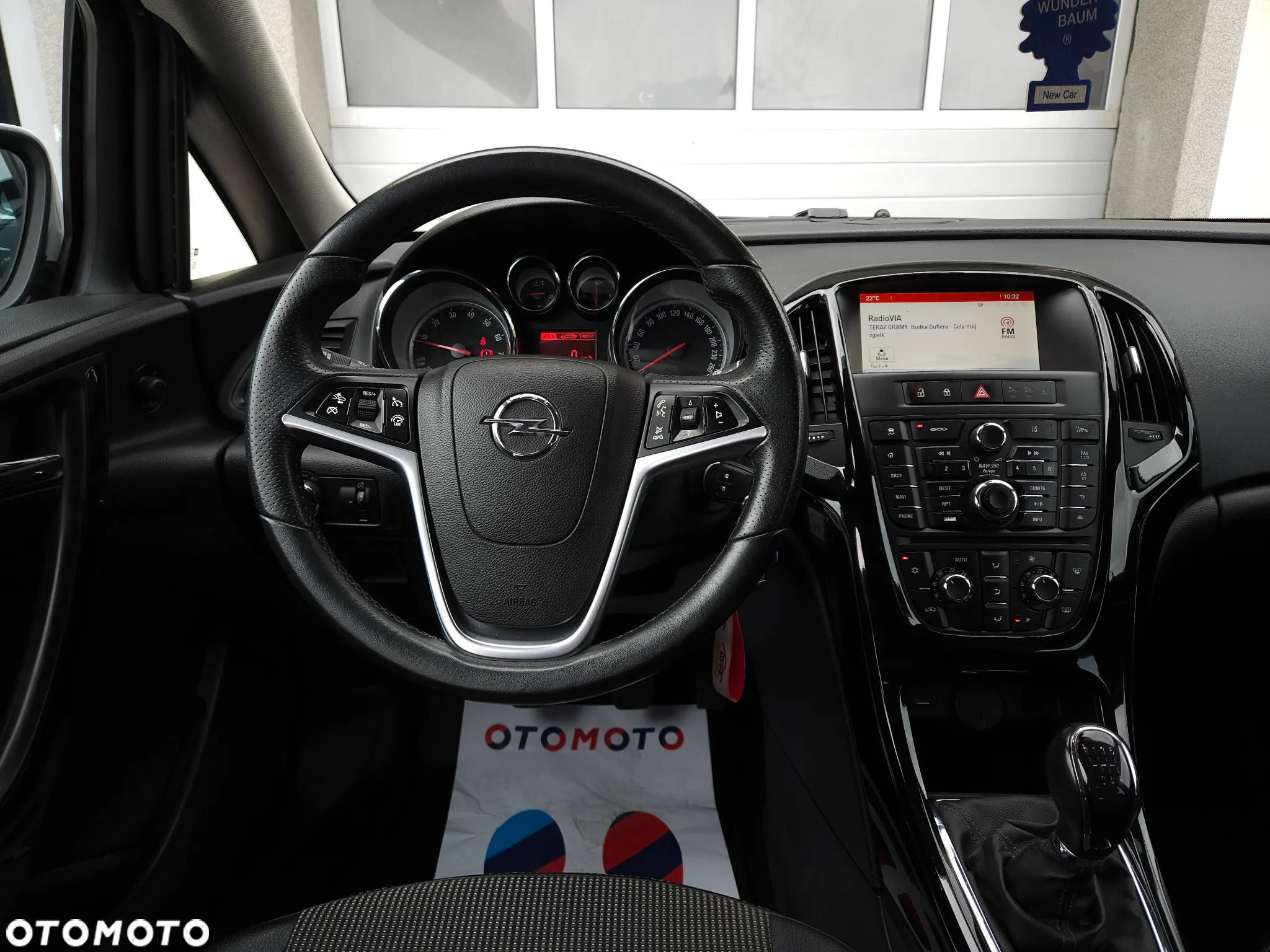 Opel Astra 1.4 Turbo Cosmo - 28