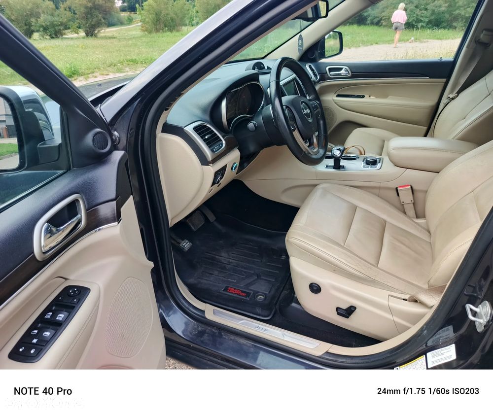 Jeep Grand Cherokee - 11