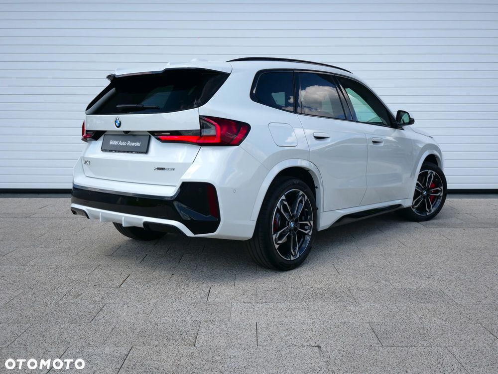 BMW X1 xDrive23i mHEV M Sport sport - 9