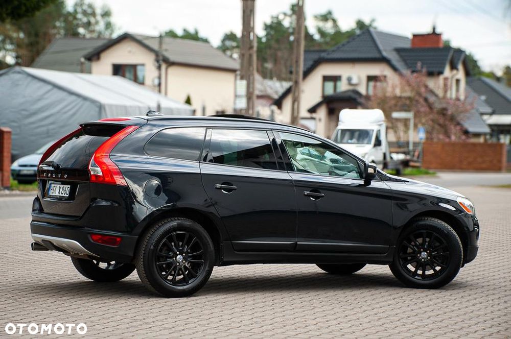 Volvo XC 60 D5 AWD Momentum - 16