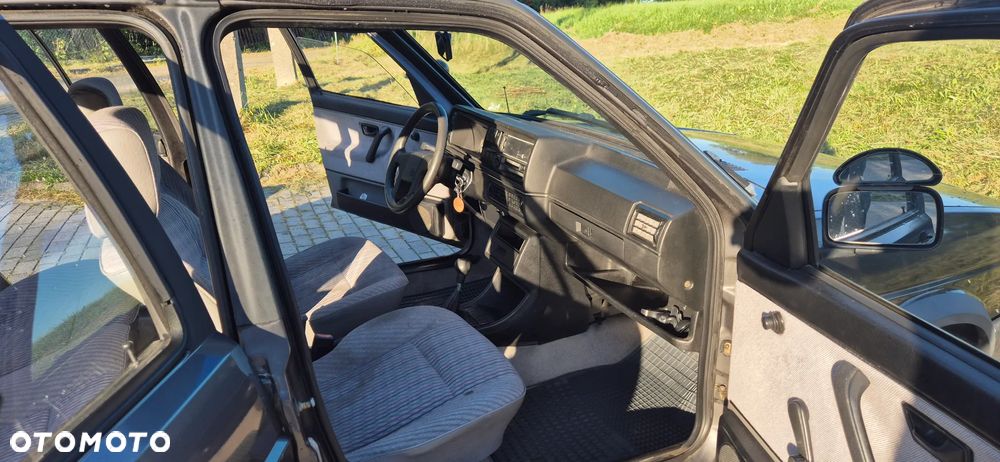 Volkswagen Jetta 1.6 CL TD - 6