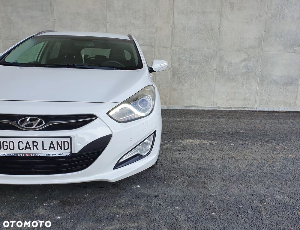 Hyundai i40 Kombi blue 1.6 Trend - 10